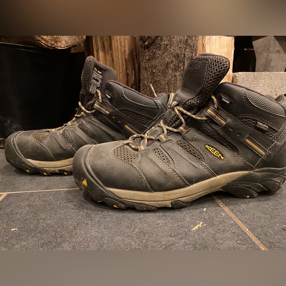 Mens Keen steel toe 13EE